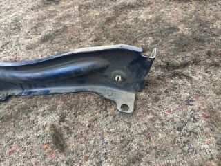 bontott AUDI TT Jobb Sárvédő Oldaltartó