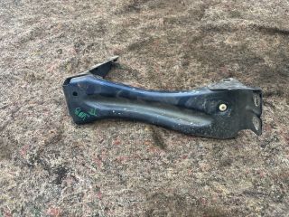 bontott AUDI TT Jobb Sárvédő Oldaltartó