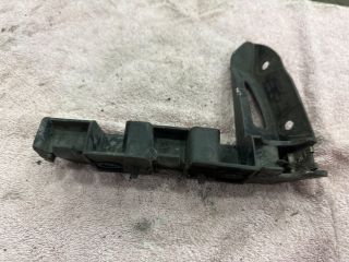 bontott AUDI TT Jobb Sárvédő Oldaltartó