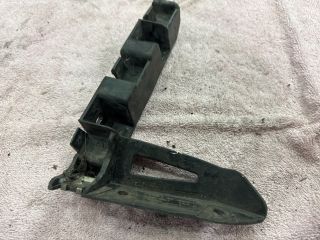 bontott AUDI TT Jobb Sárvédő Oldaltartó