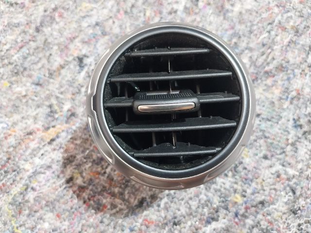 bontott AUDI TT Jobb Szellőző