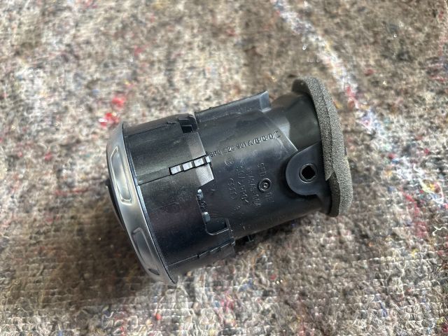 bontott AUDI TT Jobb Szellőző