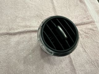 bontott AUDI TT Jobb Szellőző