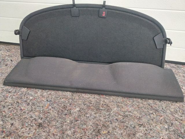 bontott AUDI TT Kalaptartó