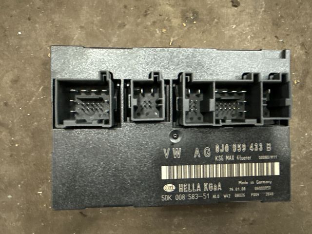 bontott AUDI TT Komfort Elektronika