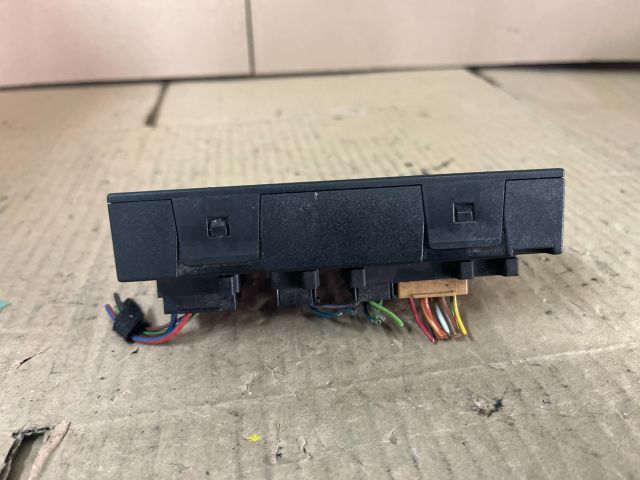 bontott AUDI TT Komfort Elektronika