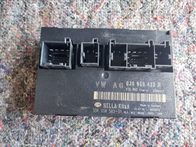 bontott AUDI TT Komfort Elektronika