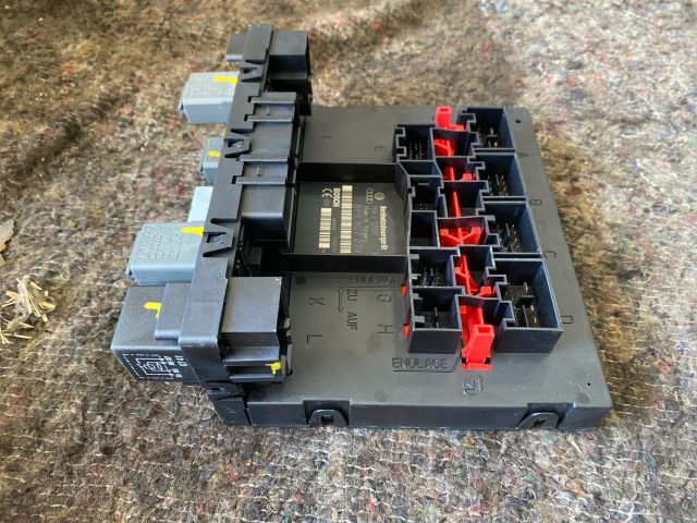 bontott AUDI TT Komfort Elektronika