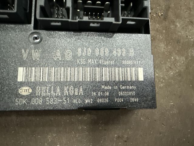 bontott AUDI TT Komfort Elektronika