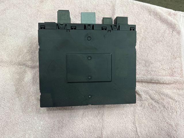 bontott AUDI TT Komfort Elektronika