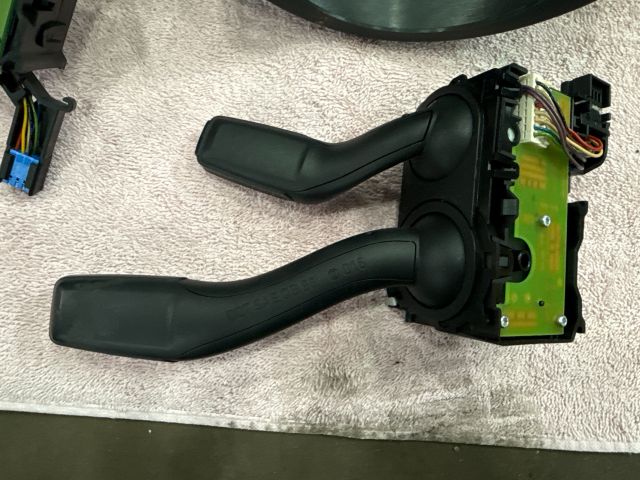 bontott AUDI TT Komplett Kormánykapcsoló (Bajuszkapcsoló)