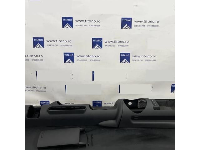 bontott AUDI TT Könyöklő