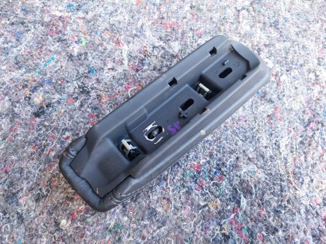 bontott AUDI TT Könyöklő