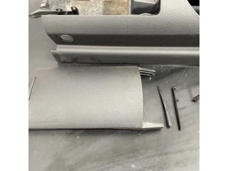 bontott AUDI TT Könyöklő