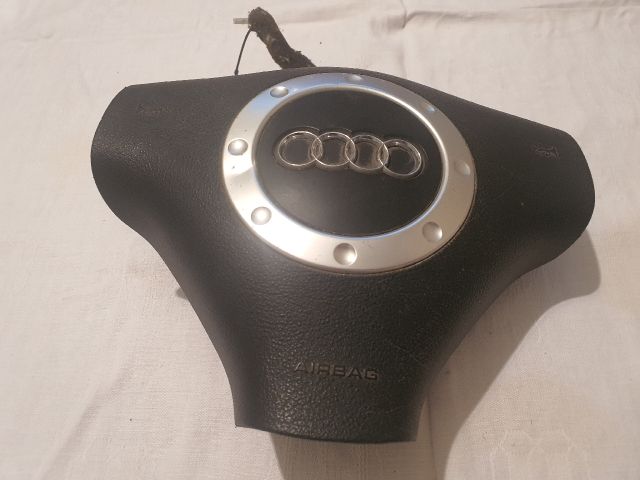 bontott AUDI TT Kormánylégzsák