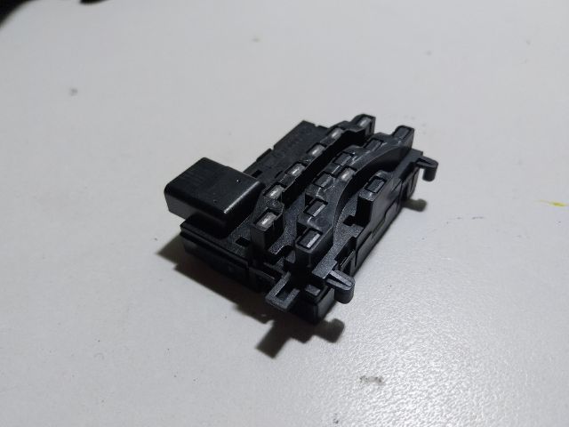 bontott AUDI TT Kormányszög Jeladó