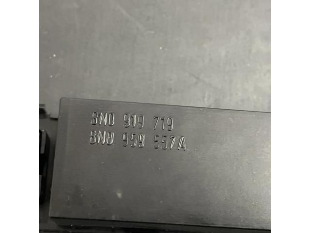 bontott AUDI TT Központizár Kapcsoló