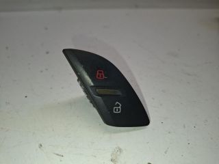 bontott AUDI TT Központizár Kapcsoló