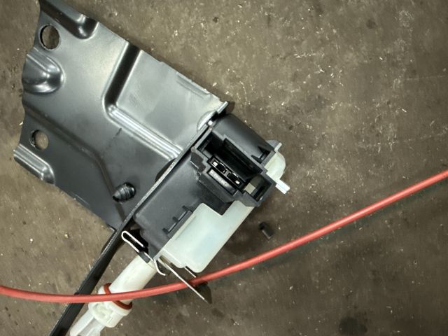 bontott AUDI TT Központizár Motor Tankajtó