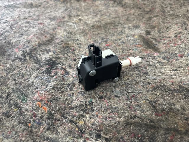 bontott AUDI TT Központizár Motor Tankajtó