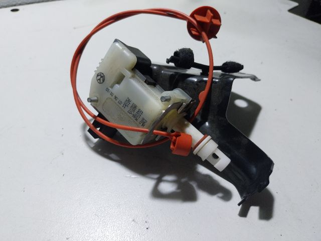 bontott AUDI TT Központizár Motor Tankajtó