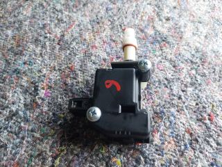 bontott AUDI TT Központizár Motor Tankajtó