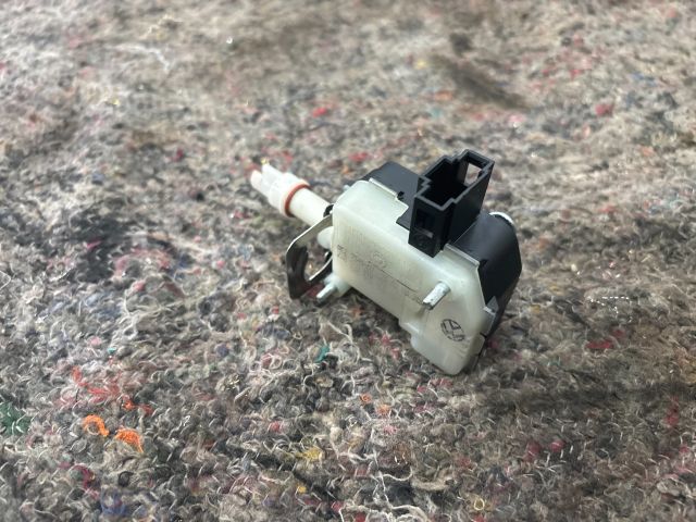 bontott AUDI TT Központizár Motor Tankajtó