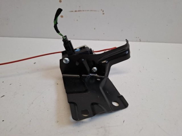 bontott AUDI TT Központizár Motor Tankajtó