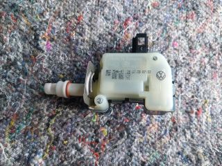 bontott AUDI TT Központizár Motor Tankajtó