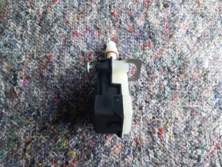 bontott AUDI TT Központizár Motor Tankajtó