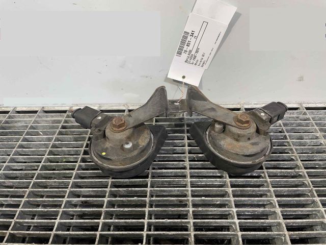 bontott AUDI TT Kürt