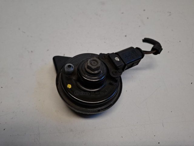 bontott AUDI TT Kürt