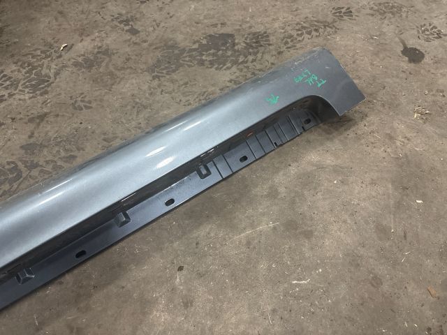 bontott AUDI TT Küszöb Burkolat