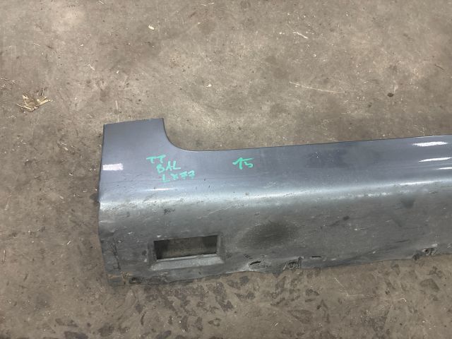 bontott AUDI TT Küszöb Burkolat