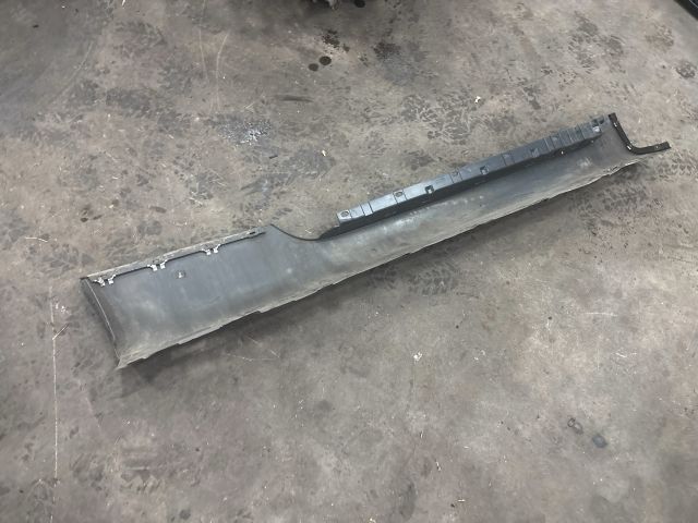 bontott AUDI TT Küszöb Burkolat