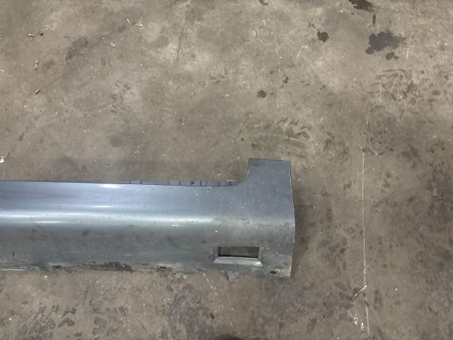 bontott AUDI TT Küszöb Burkolat