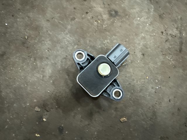 bontott AUDI TT Légzsák Indító Modul Oldallégzsák