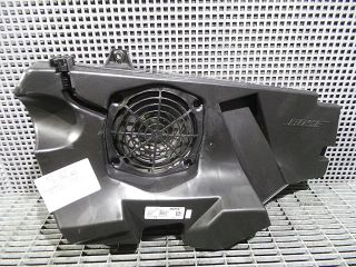 bontott AUDI TT Mélynyomó Hangszóró