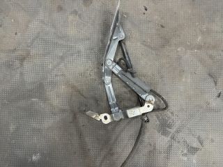 bontott AUDI TT Motorháztető Bal Zsanér