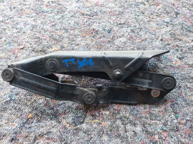 bontott AUDI TT Motorháztető Jobb Zsanér