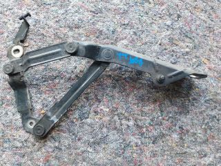 bontott AUDI TT Motorháztető Jobb Zsanér