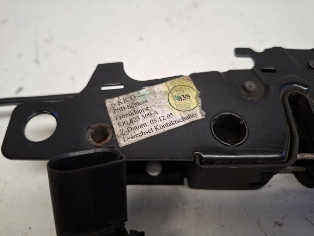 bontott AUDI TT Motorháztető Zárszerkezet