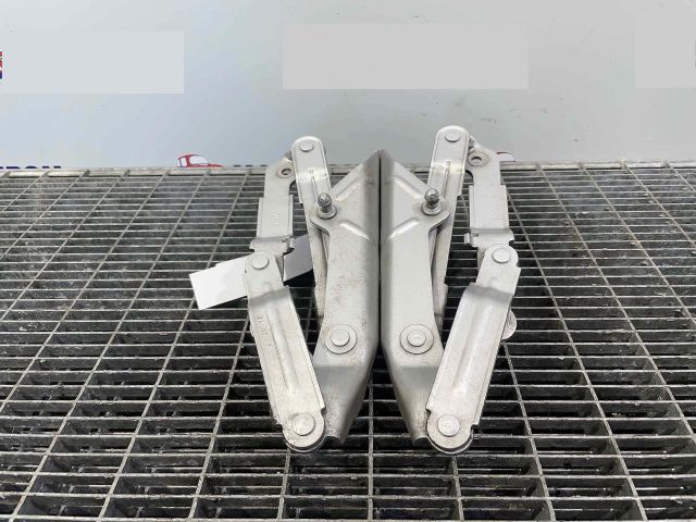 bontott AUDI TT Motorháztető Zsanér Pár