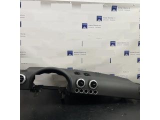 bontott AUDI TT Műszerfal Héj