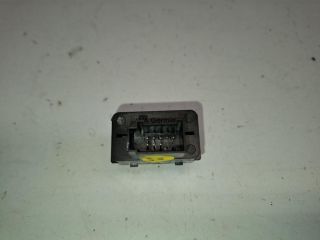 bontott AUDI TT Tankajtó Nyitó Kar / Gomb