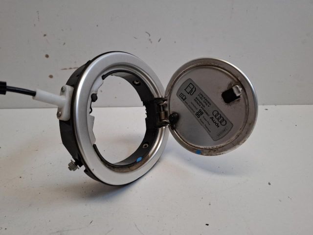 bontott AUDI TT Tankajtó