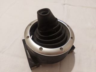 bontott AUDI TT Váltószoknya Rögzítő Keret