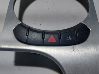 bontott AUDI TT Váltószoknya Rögzítő Keret