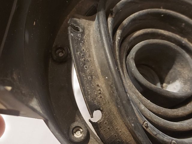 bontott AUDI TT Váltószoknya Rögzítő Keret