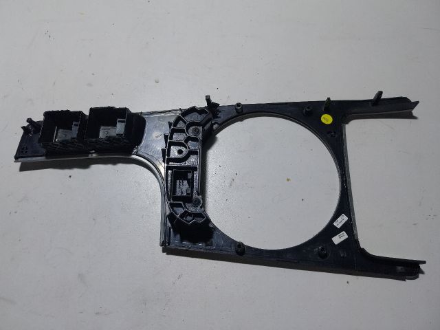 bontott AUDI TT Váltószoknya Rögzítő Keret